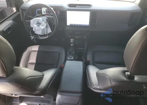 2024 Ford Bronco Black Diamond z USA, uszkodzony, nr VIN 1FMDE1BH3RLA88254